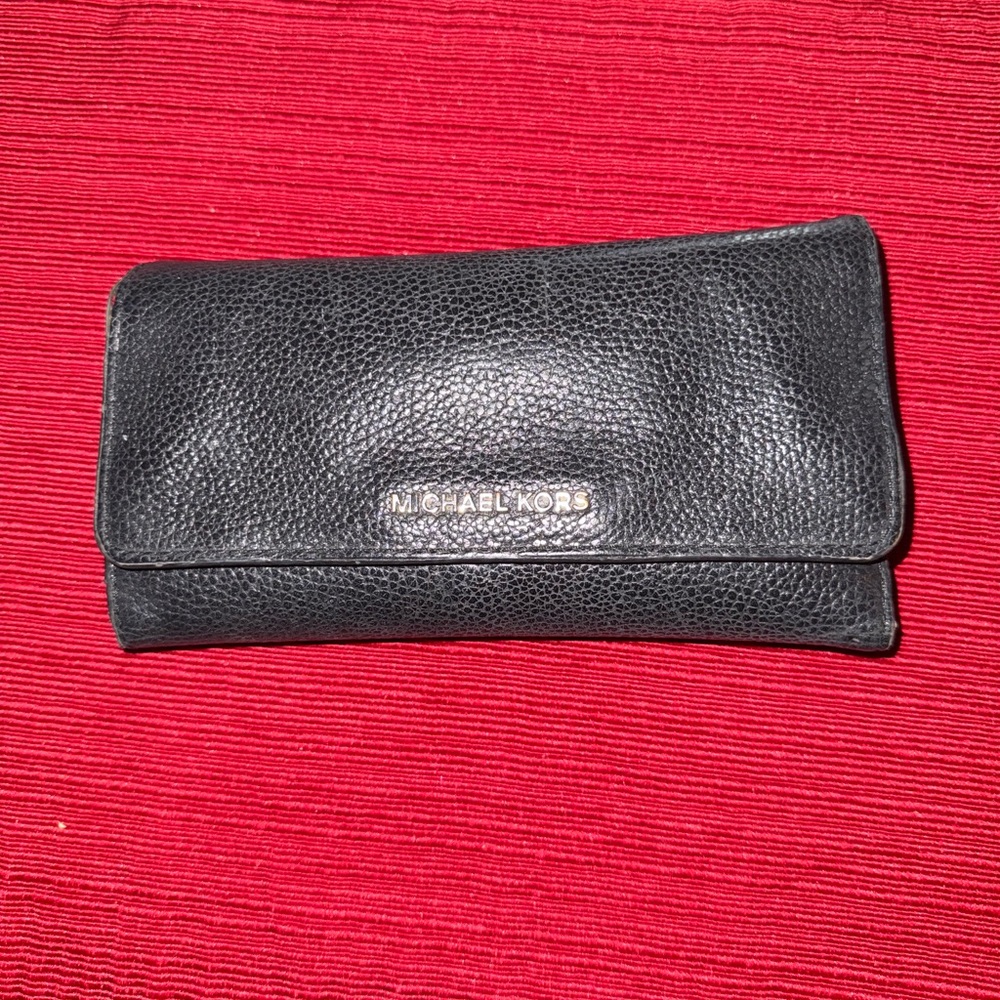 Michael Kors Black pebbled Leather trifold wallet